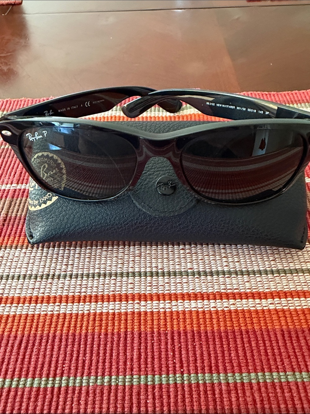 Ray-Ban Men's Black Frame Sunglasses with Dark Lenses